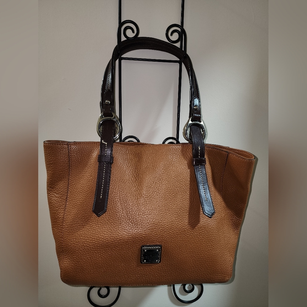 Dooney And Bourke Pebble Leather Brown Caramel Satchel Shoulder Purse - Picture 1 of 8